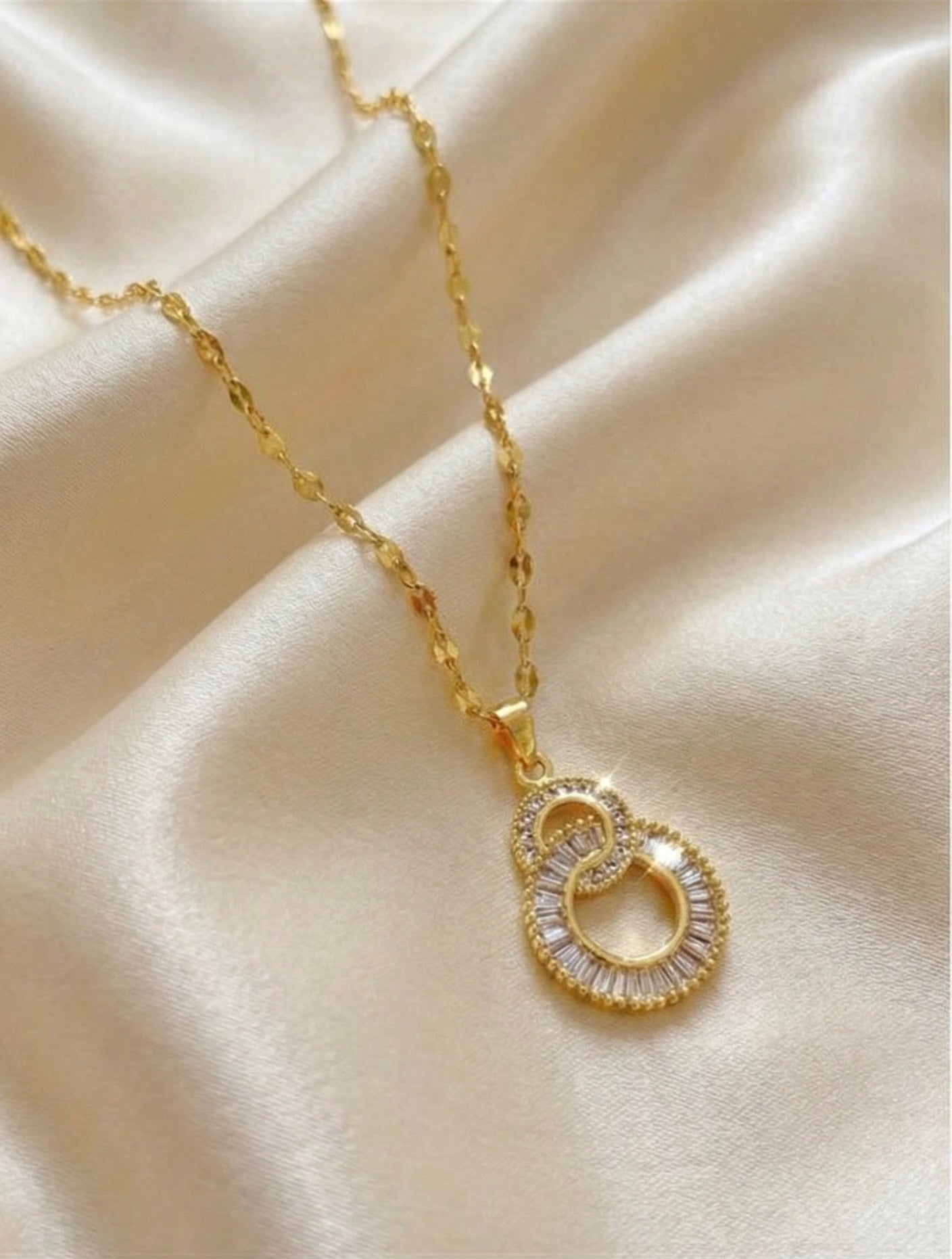 Collar Aura